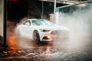 agua osmotizada para lavar coche